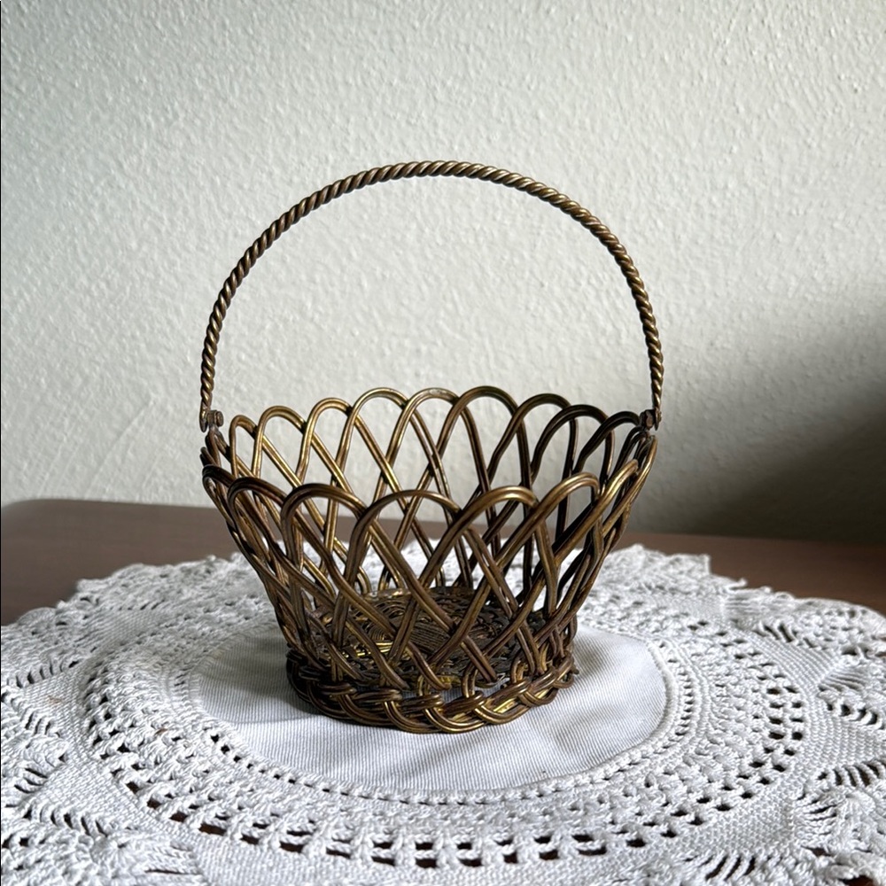 Vintage Elegant Brass Woven Basket